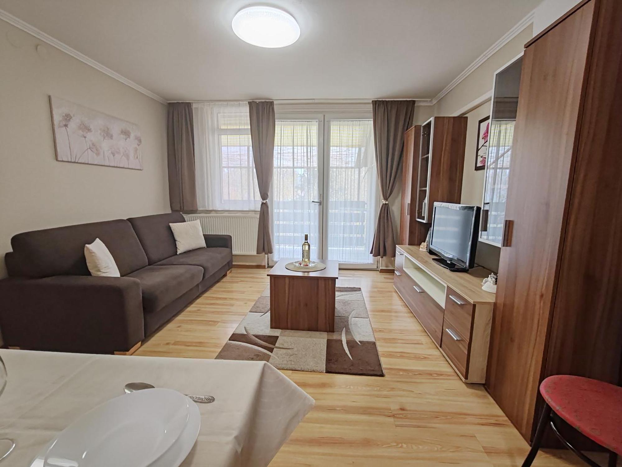 To Apartman Gunarasfuerdo Dombóvár Екстериор снимка